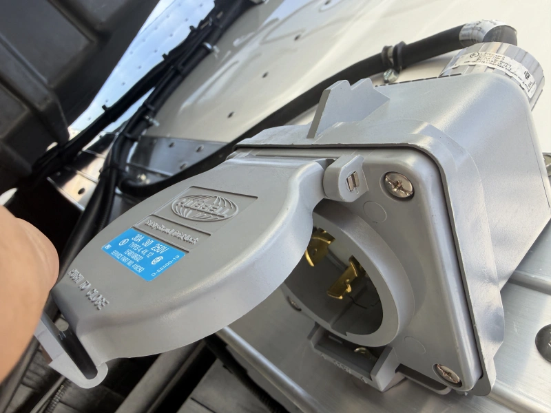 2026 ISUZU NRR GAS