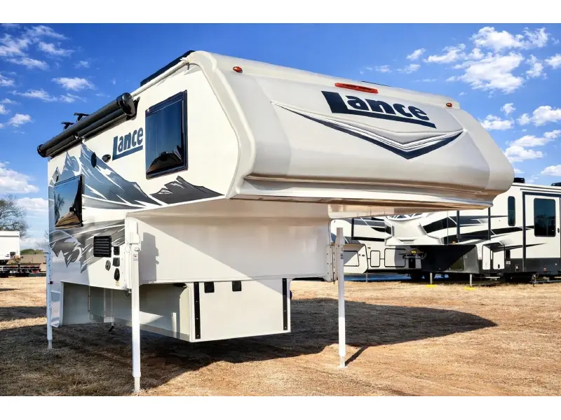 2026 Lance Lance 850