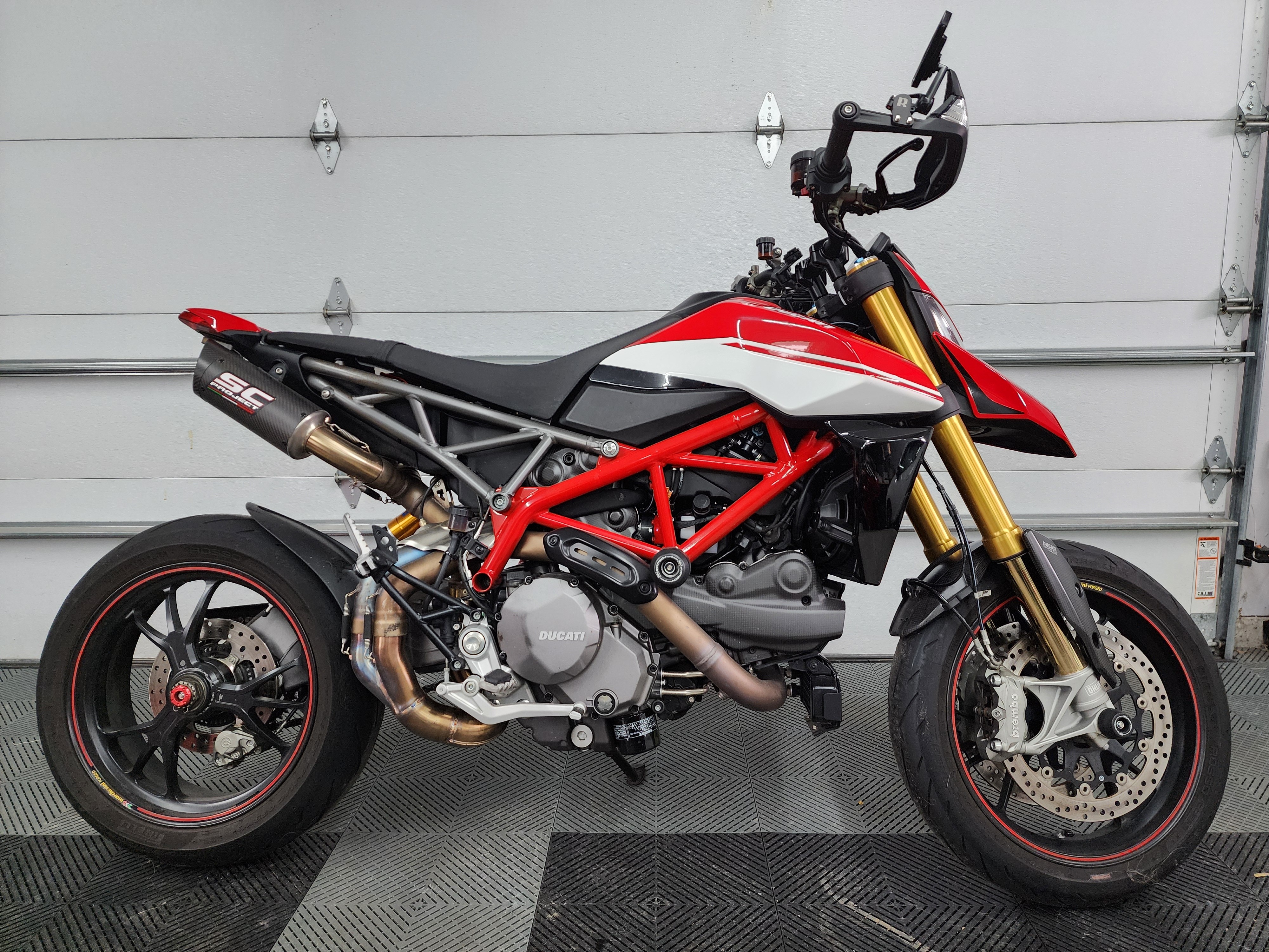 2019 Ducati HYPERMOTARD 950 SP in menomonee falls WI