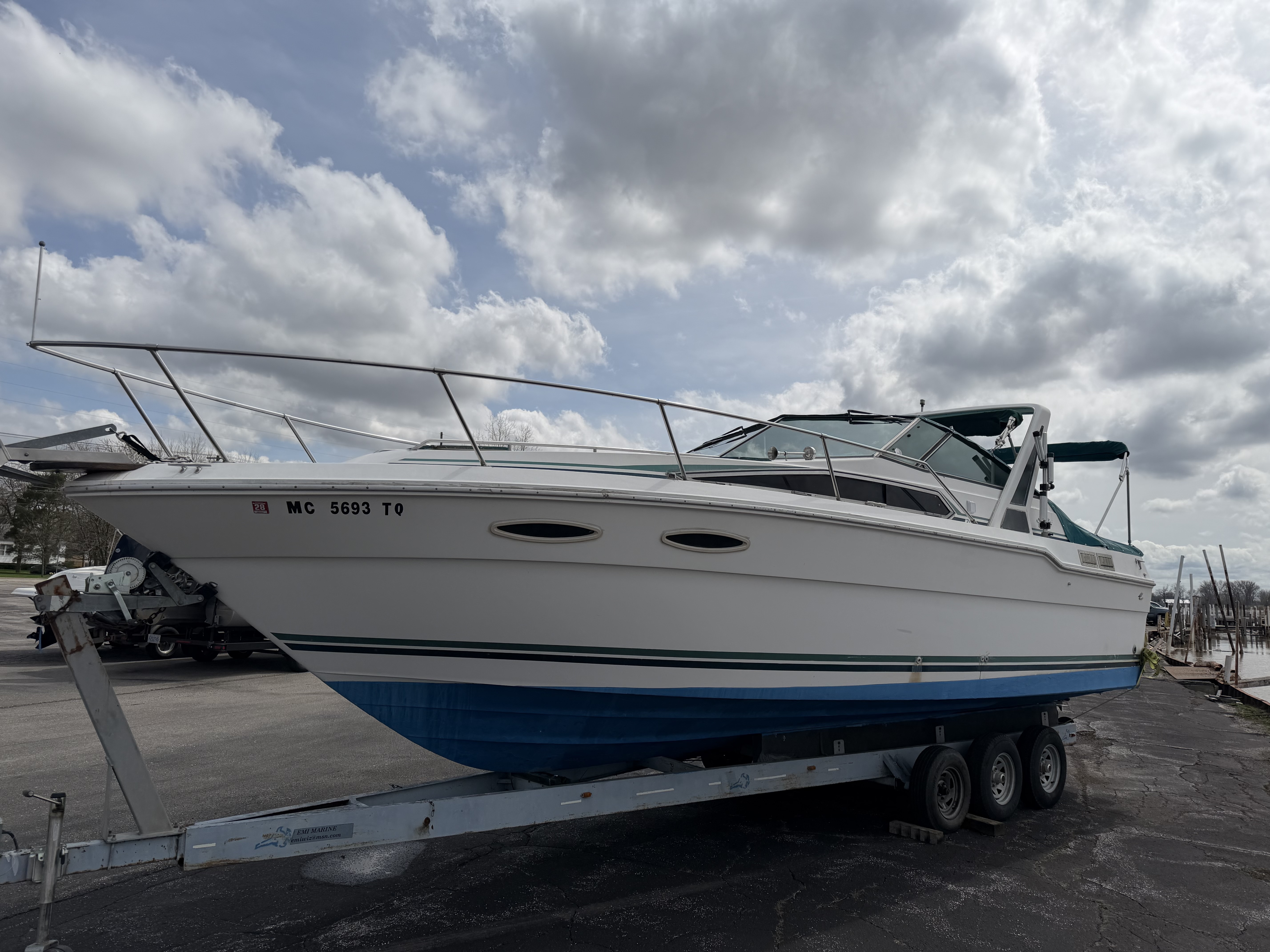 1989 Sea Ray 300 SUNDANCER in bay city MI
