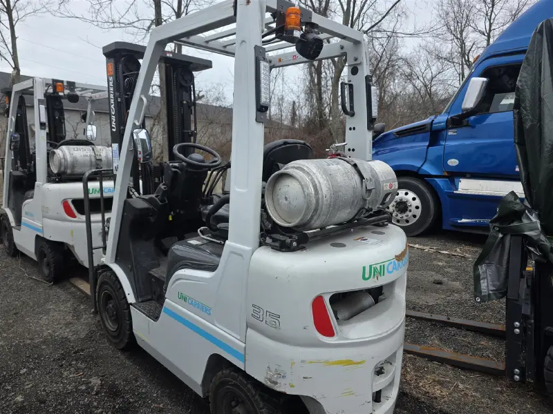 2023 UNICARRIER PF35LP