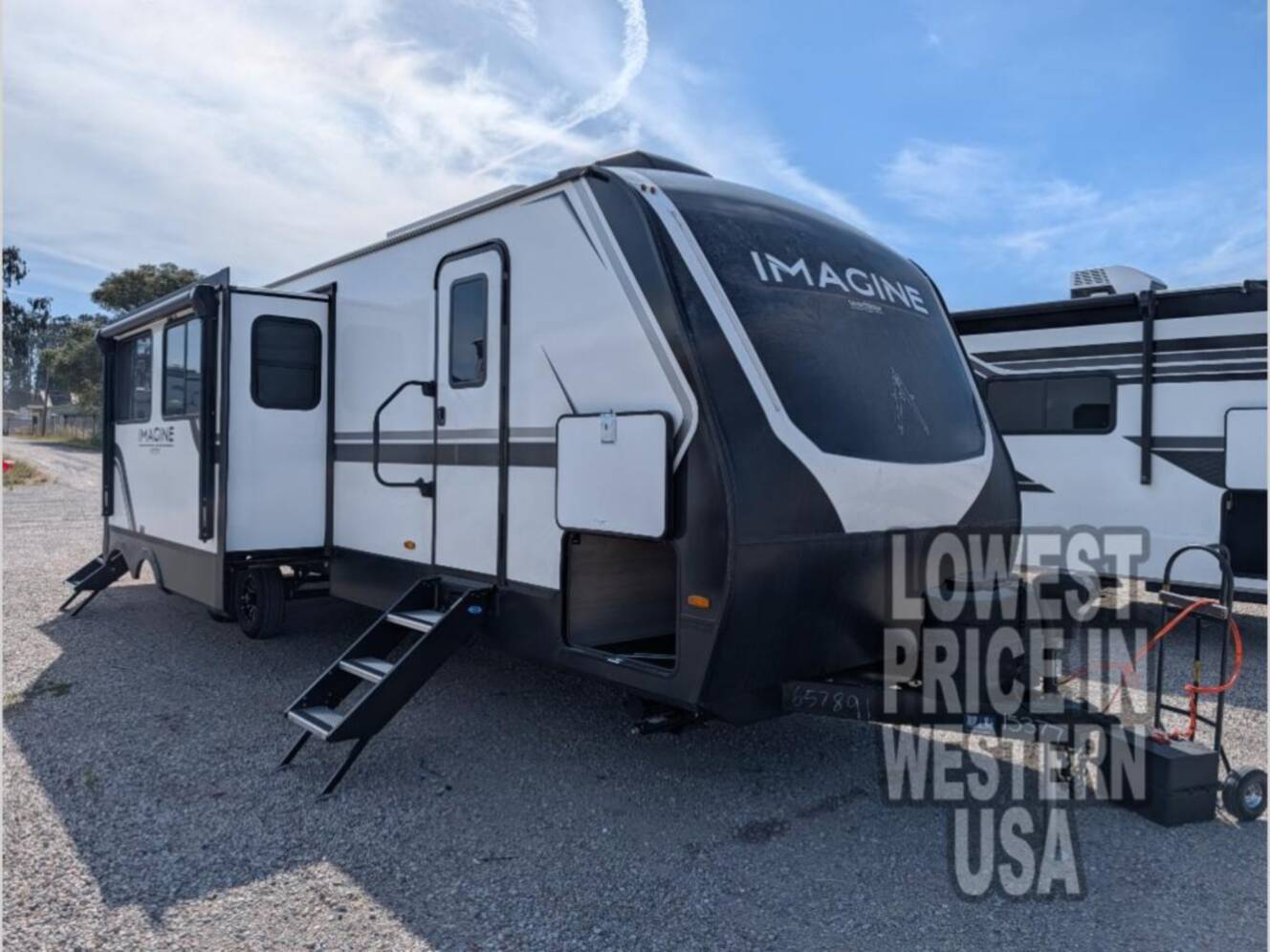 A photo of this 2026 Grand Design Imagine 3210BH