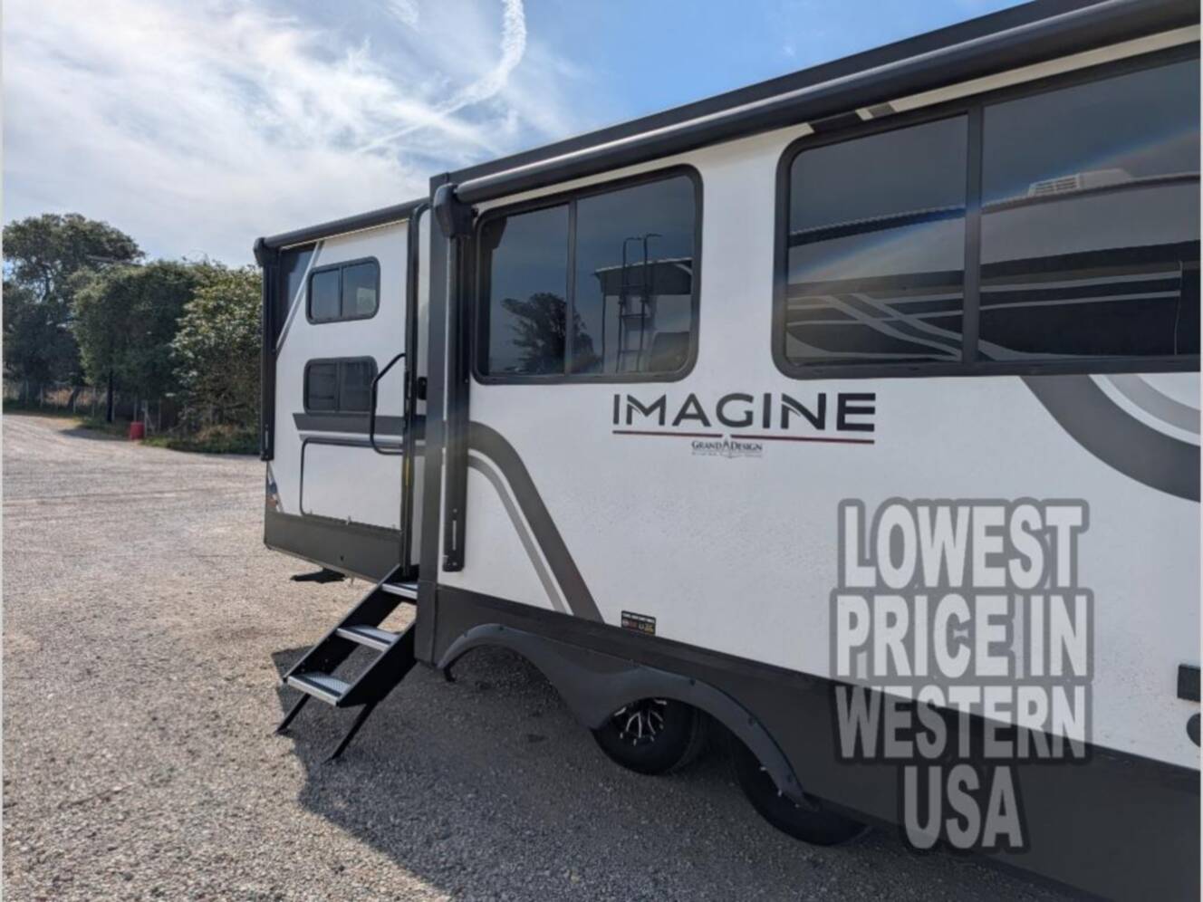 A photo of this 2026 Grand Design Imagine 3210BH