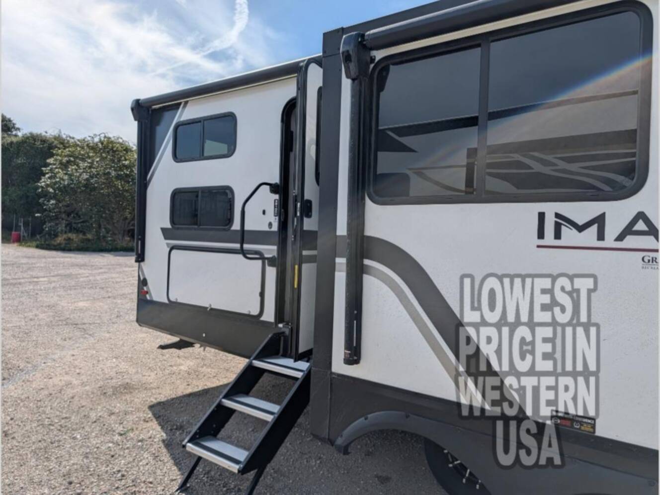 A photo of this 2026 Grand Design Imagine 3210BH
