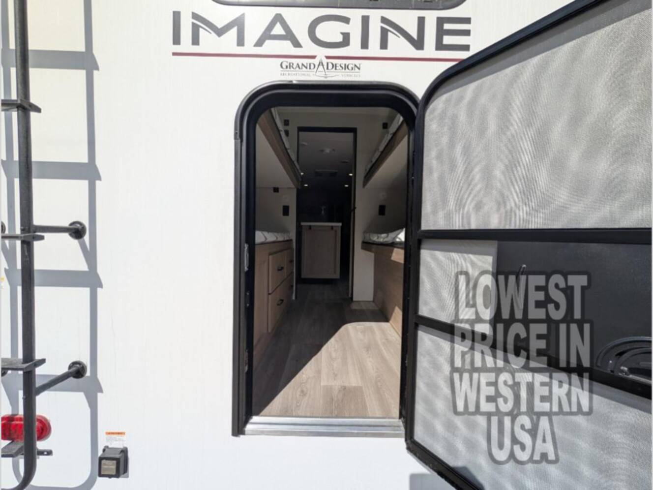 A photo of this 2026 Grand Design Imagine 3210BH