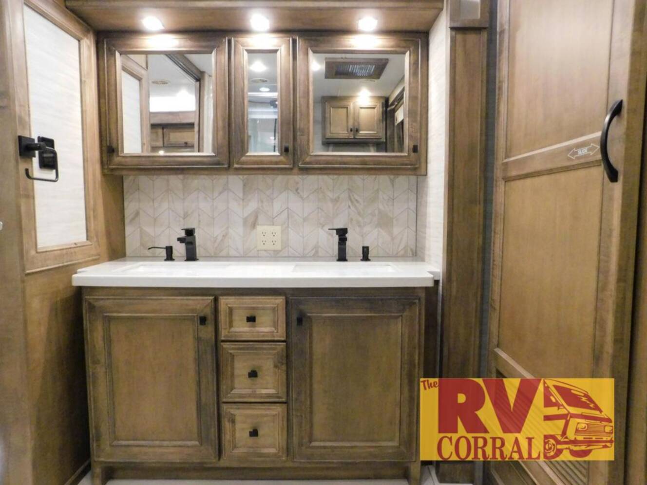 A photo of this 2026 Tiffin Motorhomes Phaeton 40 IH