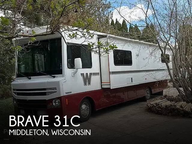 2016 Winnebago Brave 31C in middleton WI