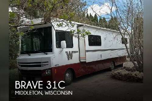 2016 Winnebago Brave 31C in middleton WI