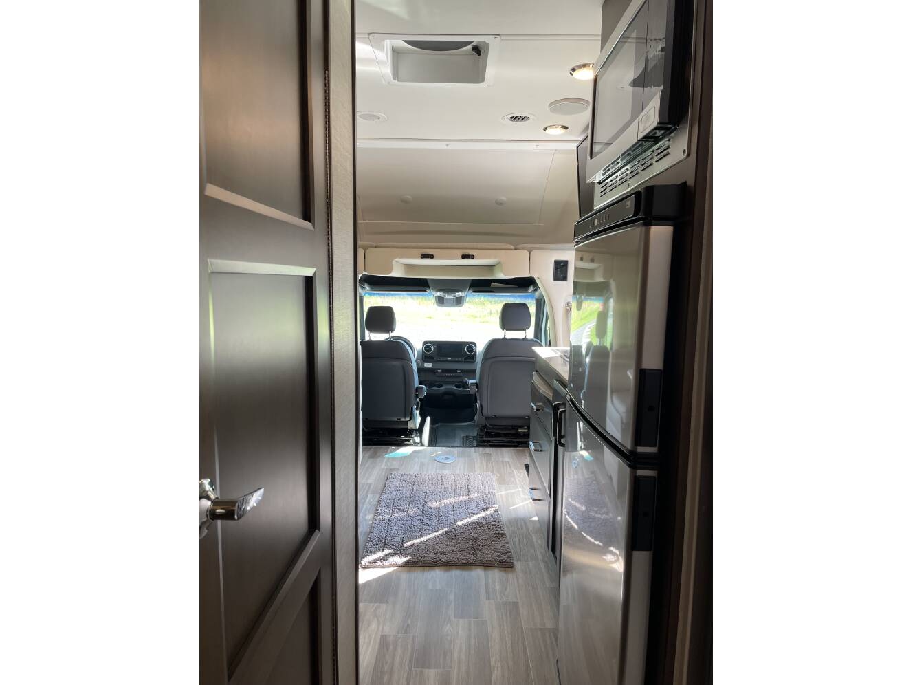 A photo of this 2022 Tiffin Motorhomes WAYFARER 25 JW
