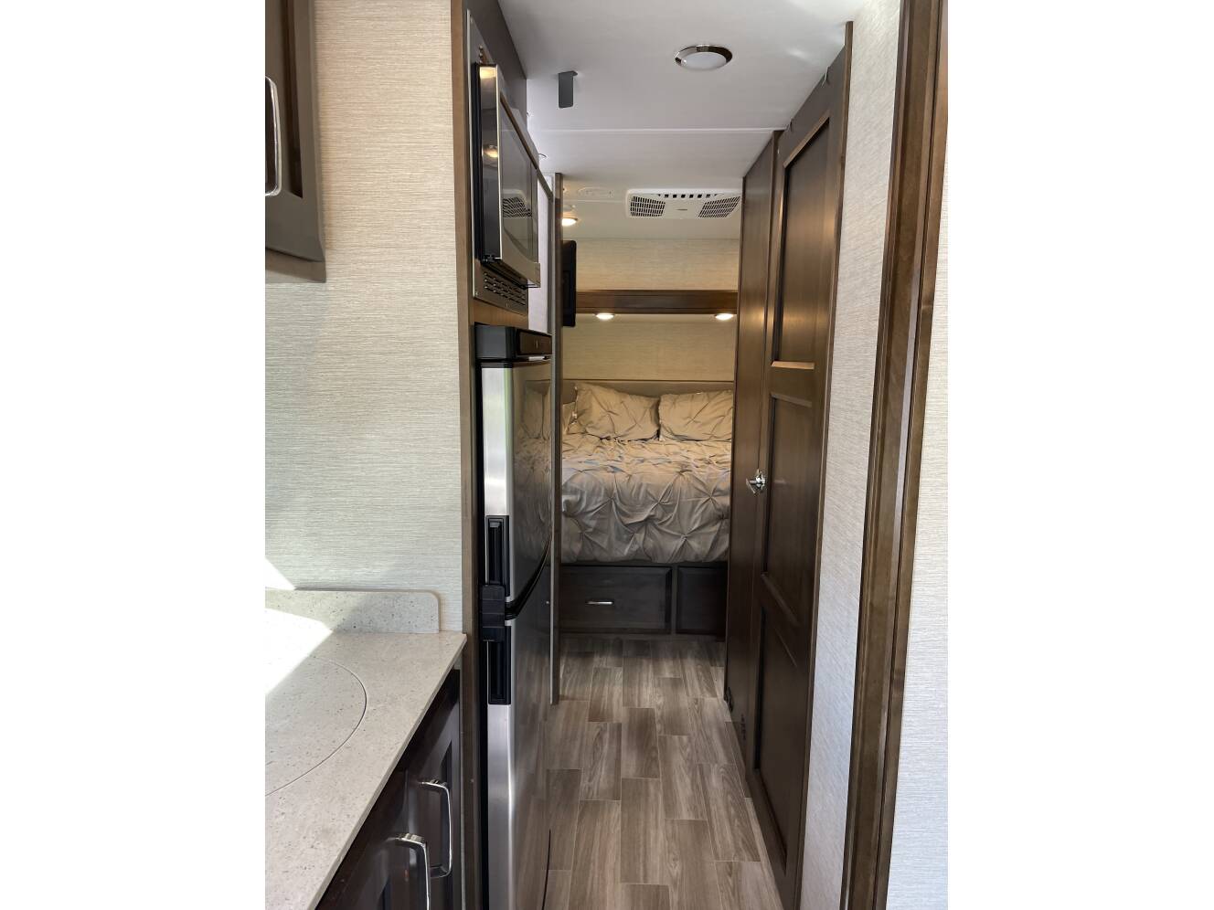 A photo of this 2022 Tiffin Motorhomes WAYFARER 25 JW