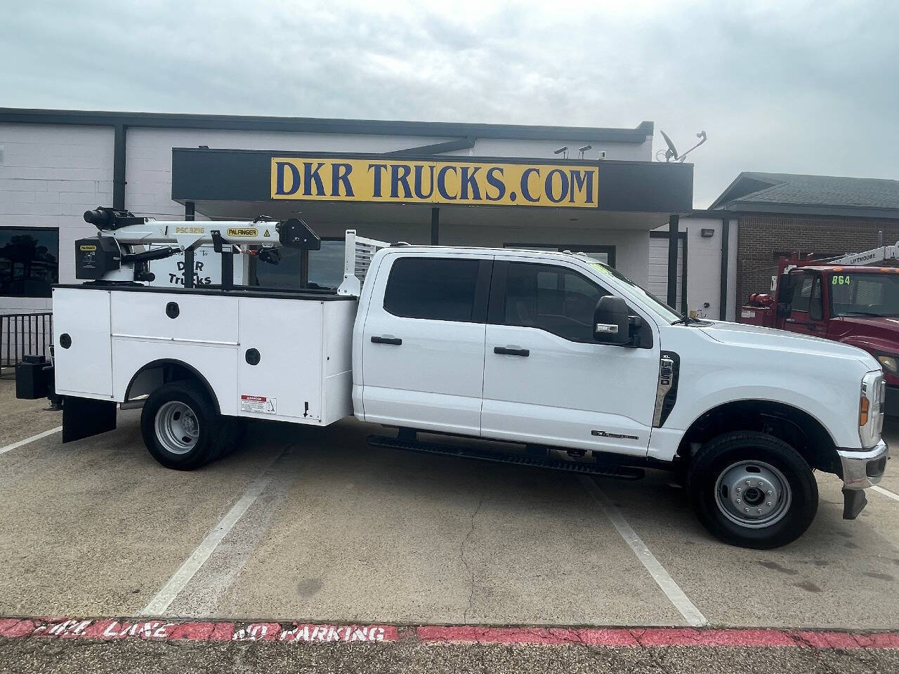 2024 FORD F350 in Arlington, TX