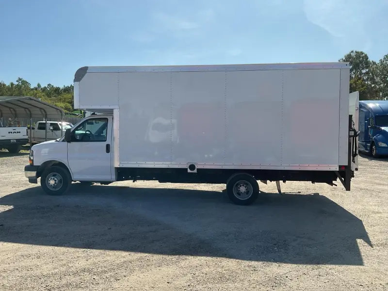 2023 CHEVROLET EXPRESS