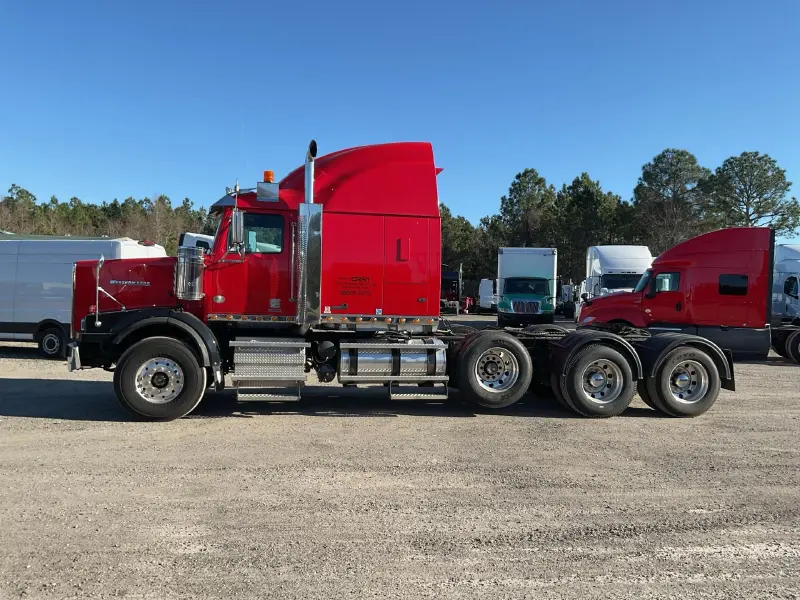 2020 WESTERN STAR CONVENTIONAL