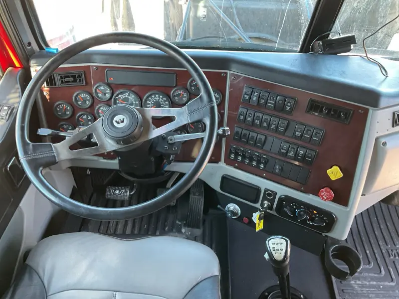 2020 WESTERN STAR CONVENTIONAL