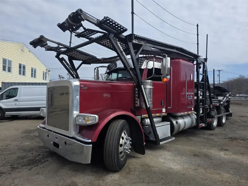 2018 PETERBILT 389