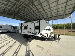 2022 FOREST RIVER SURVEYOR LEGEND 203RKLE