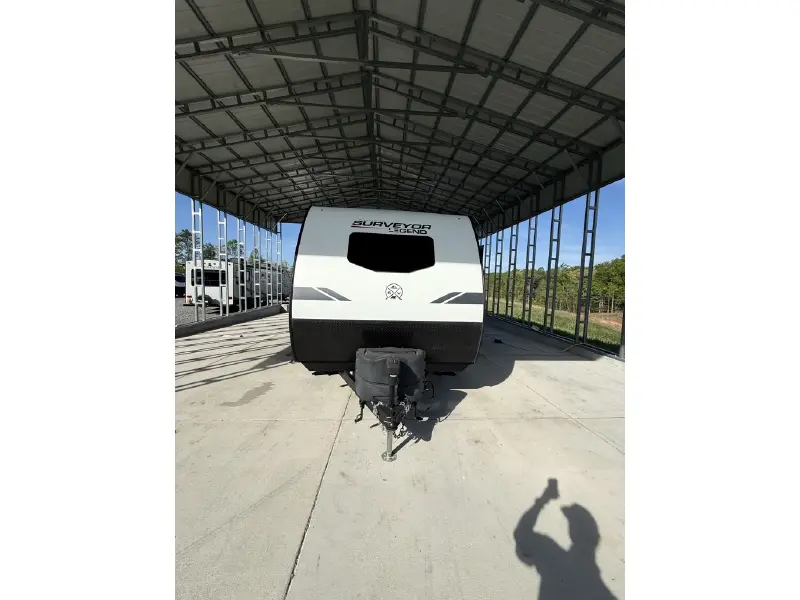 2022 FOREST RIVER SURVEYOR LEGEND 203RKLE