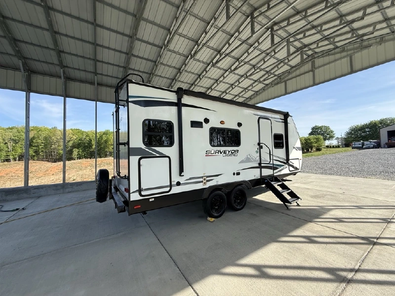2022 FOREST RIVER SURVEYOR LEGEND 203RKLE