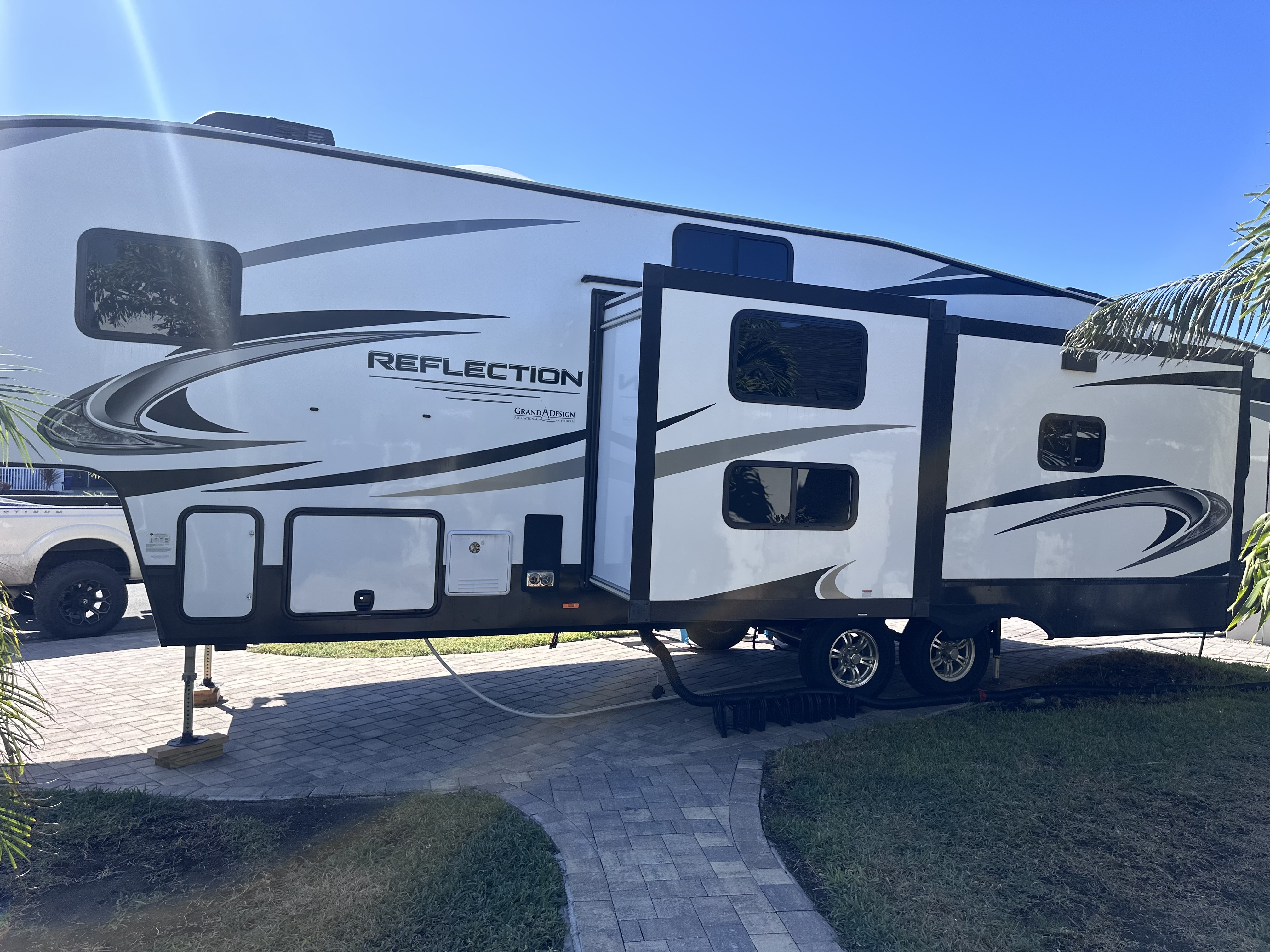 2022 Grand Design REFLECTION 31MB RV