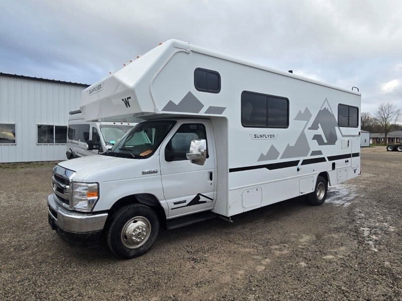 2027 Winnebago SUNFLYER 24GG in delta OH