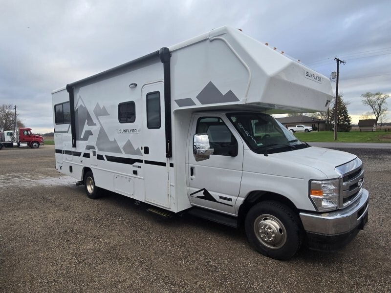2027 Winnebago SUNFLYER 24GG in delta OH
