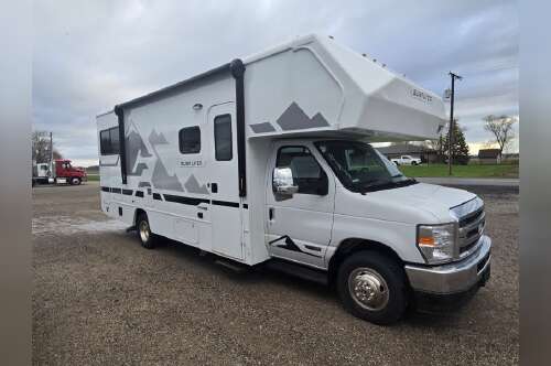 2027 Winnebago SUNFLYER 24GG in delta OH