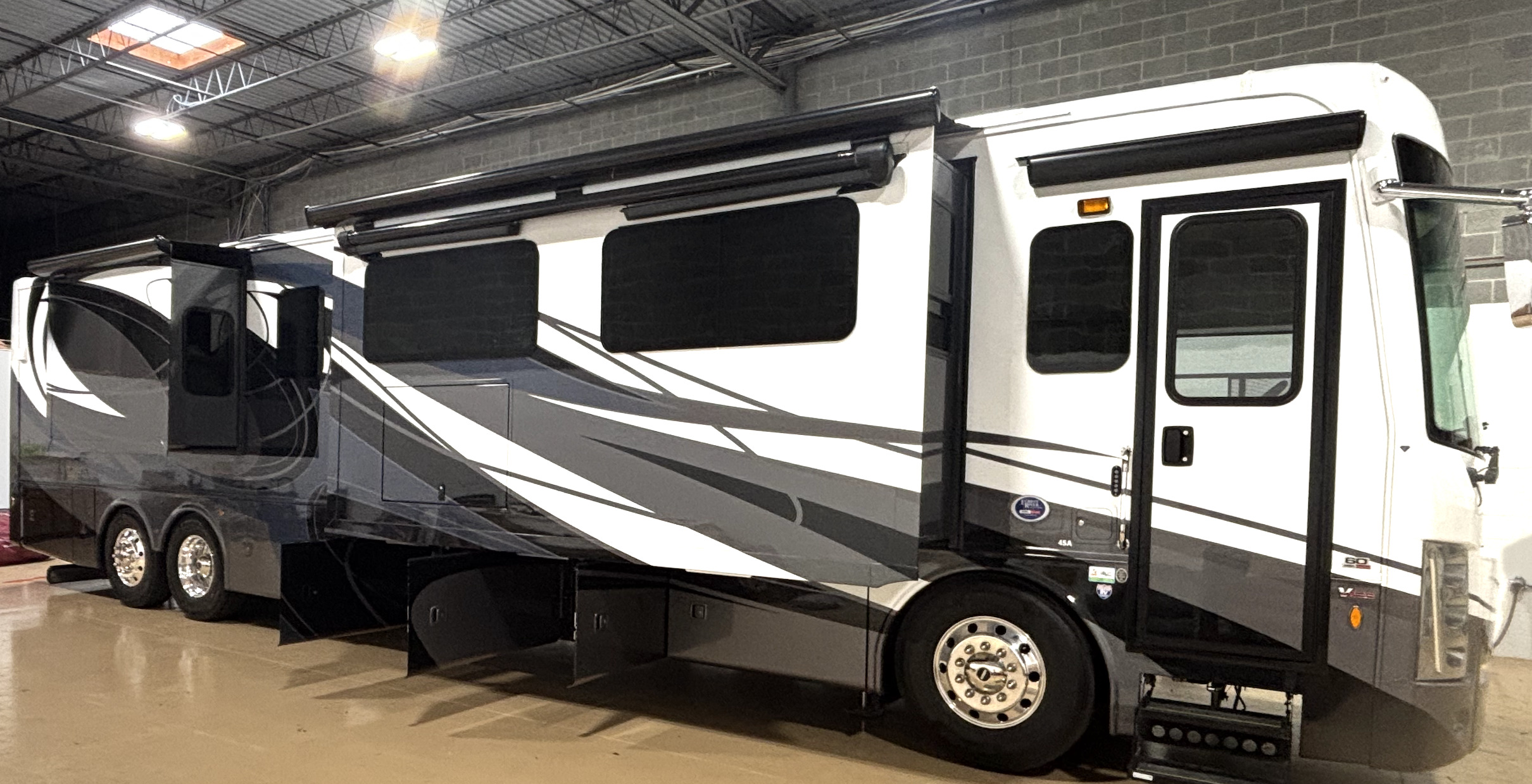 2023 Forest River BERKSHIRE XLT 45A in alpharetta GA
