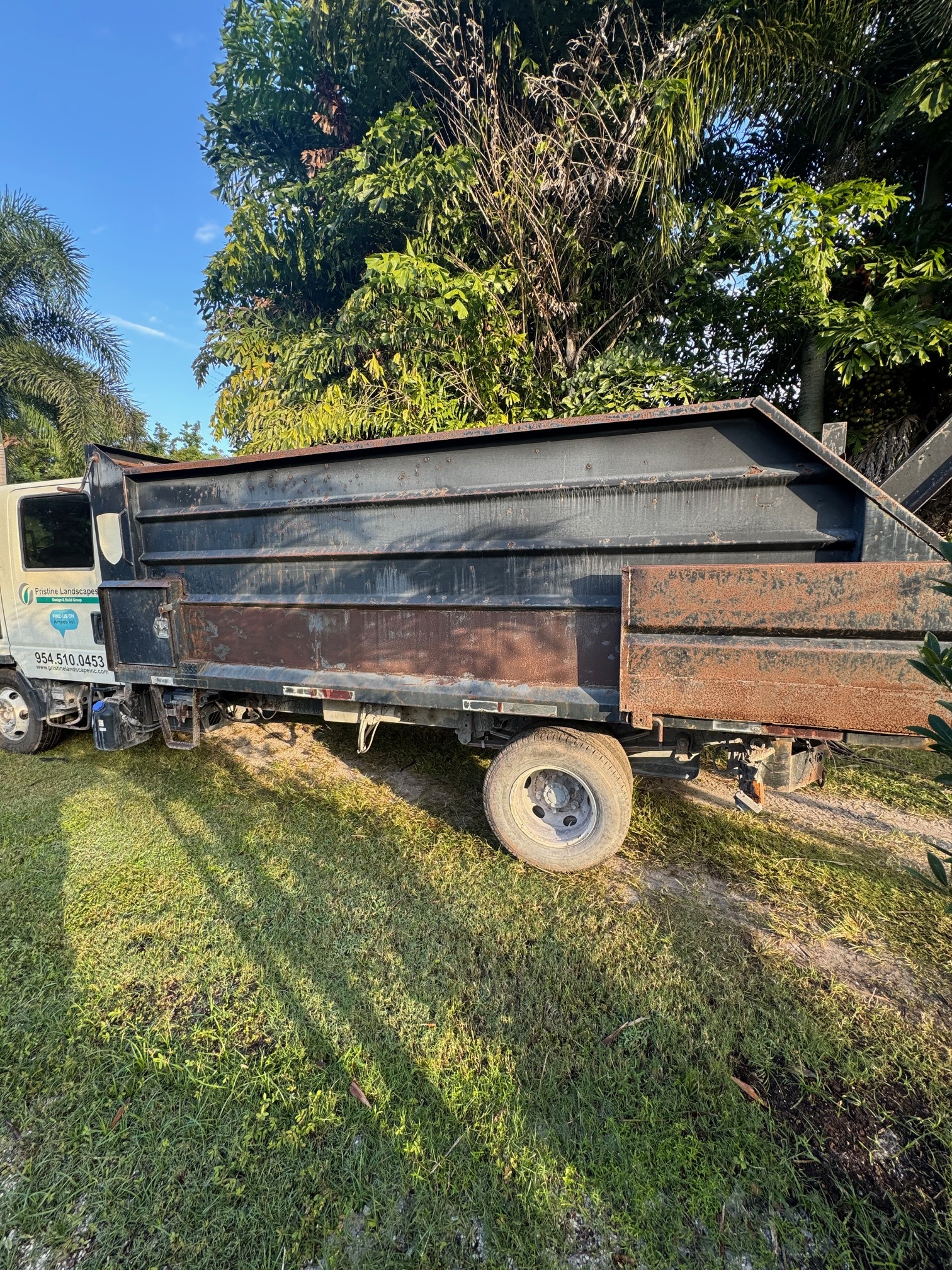 2014 ISUZU NPR in Delray Beach, FL
