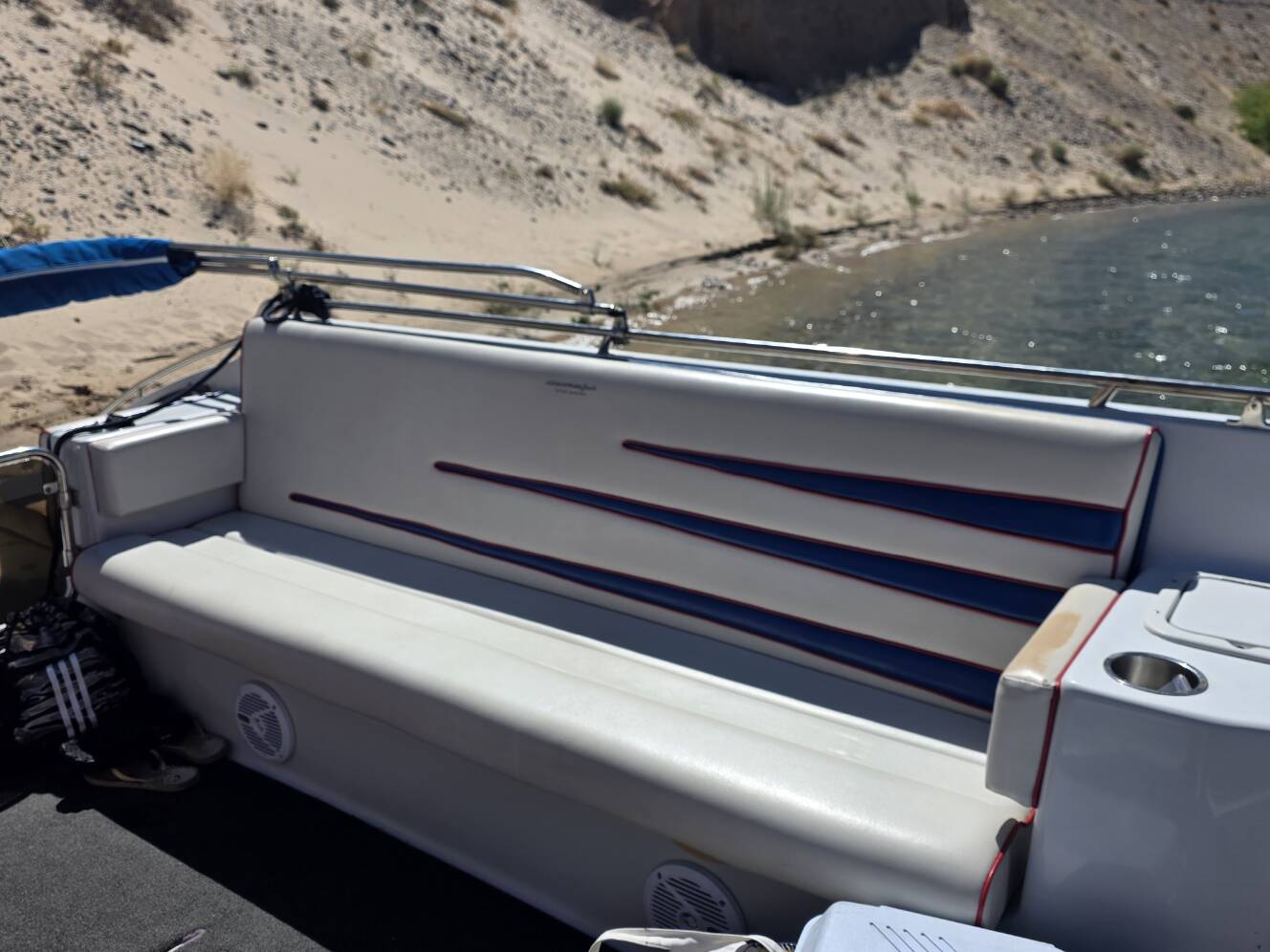 A photo of this 1999 Advantage Boats Party Cat