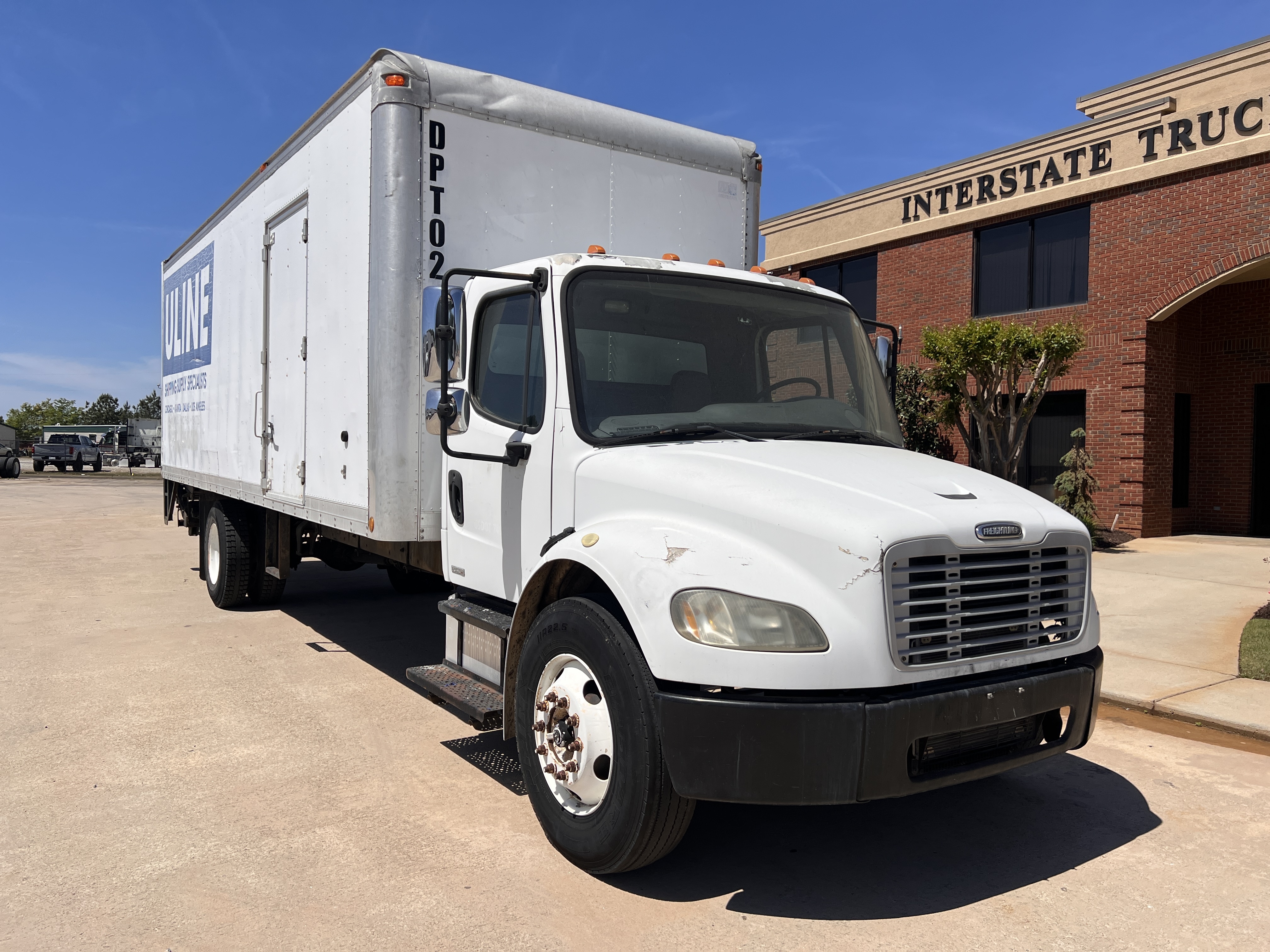 2005 FREIGHTLINER BUSINESS CLASS M2 106 in Jefferson, GA