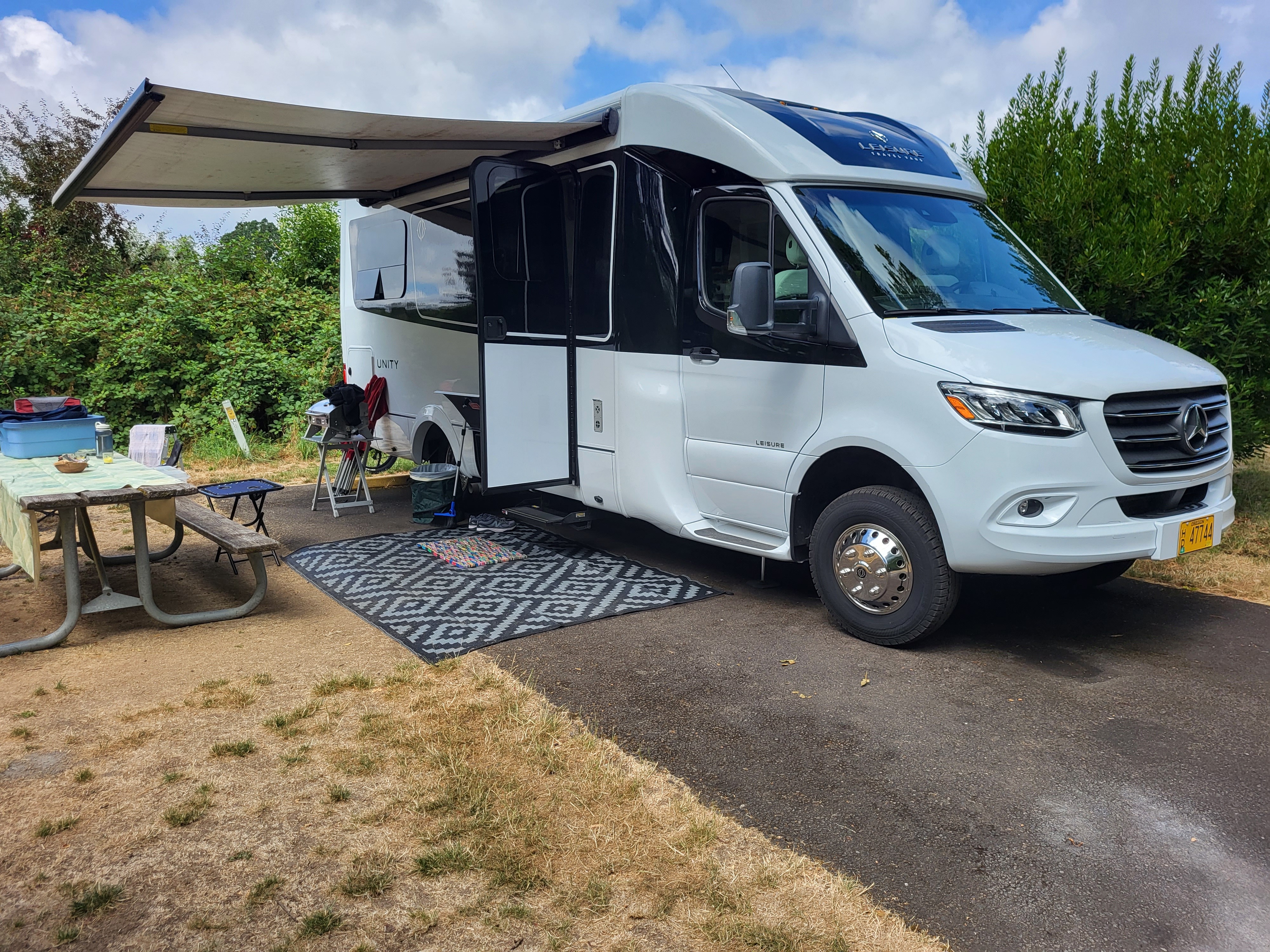 2021 Leisure Travel UNITY U 24 TB in eugene OR