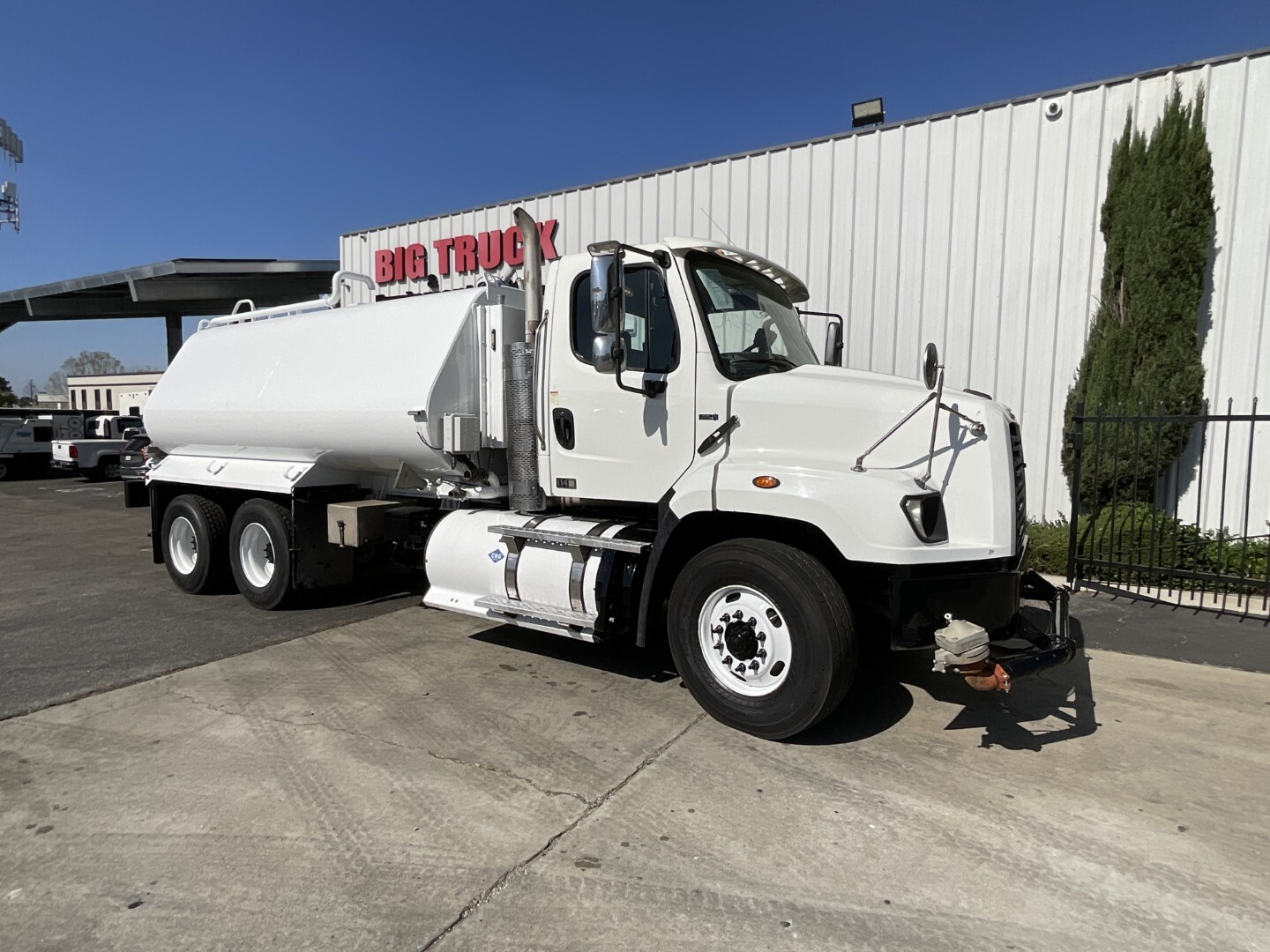 2018 FREIGHTLINER 114 SD in Fontana, CA