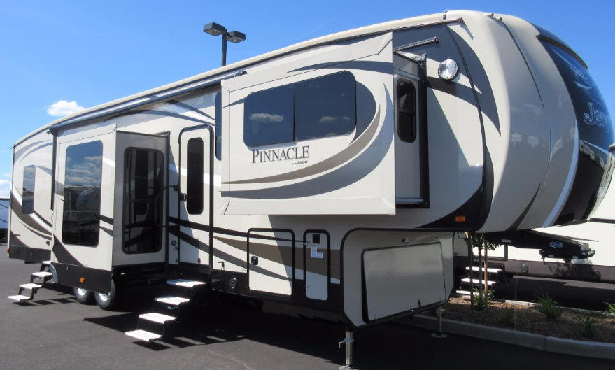 2017 Jayco PINNACLE 38FLSA RV