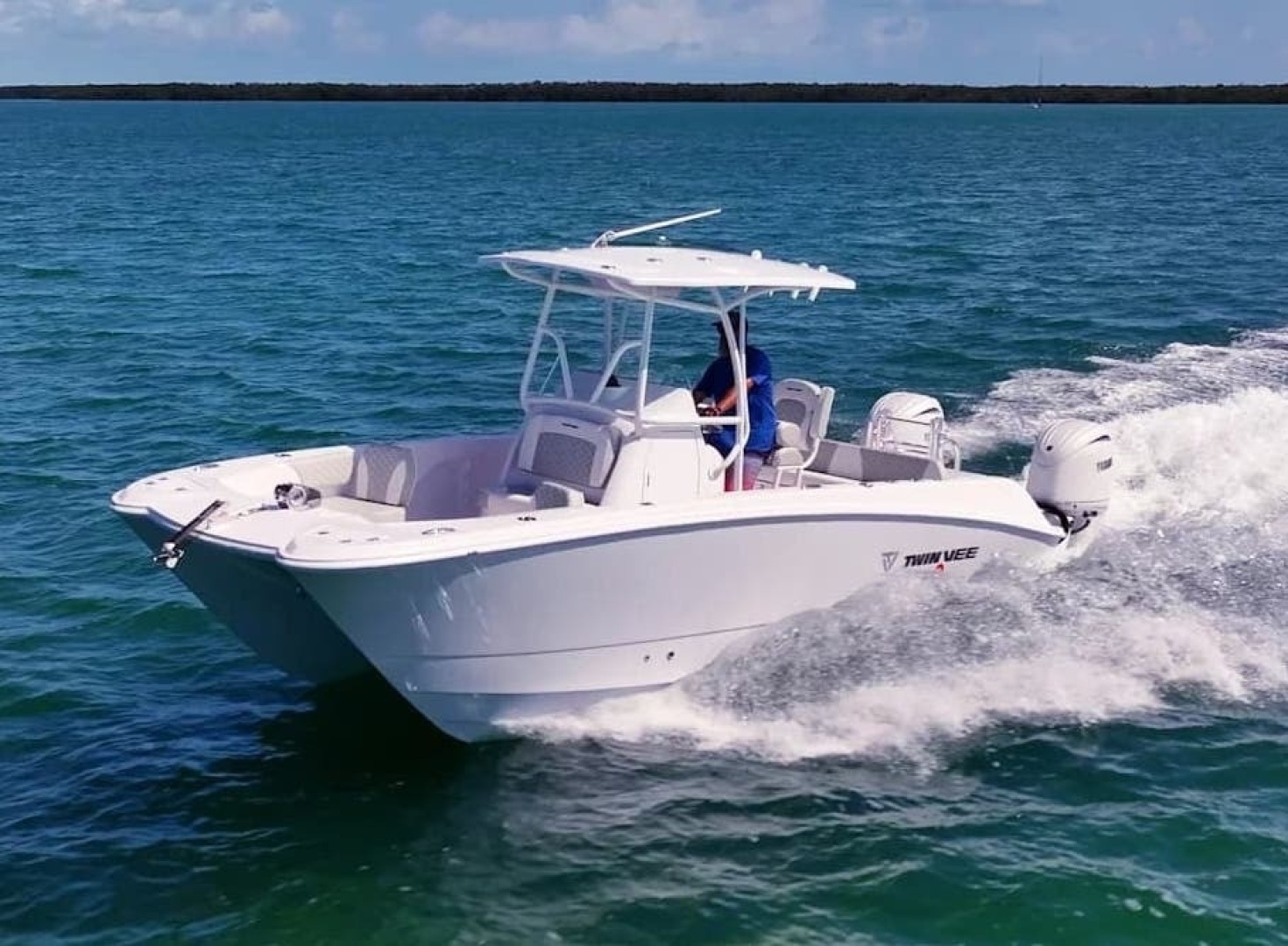 2026 Twin Vee 240 GFX2 CC in fort lauderdale FL