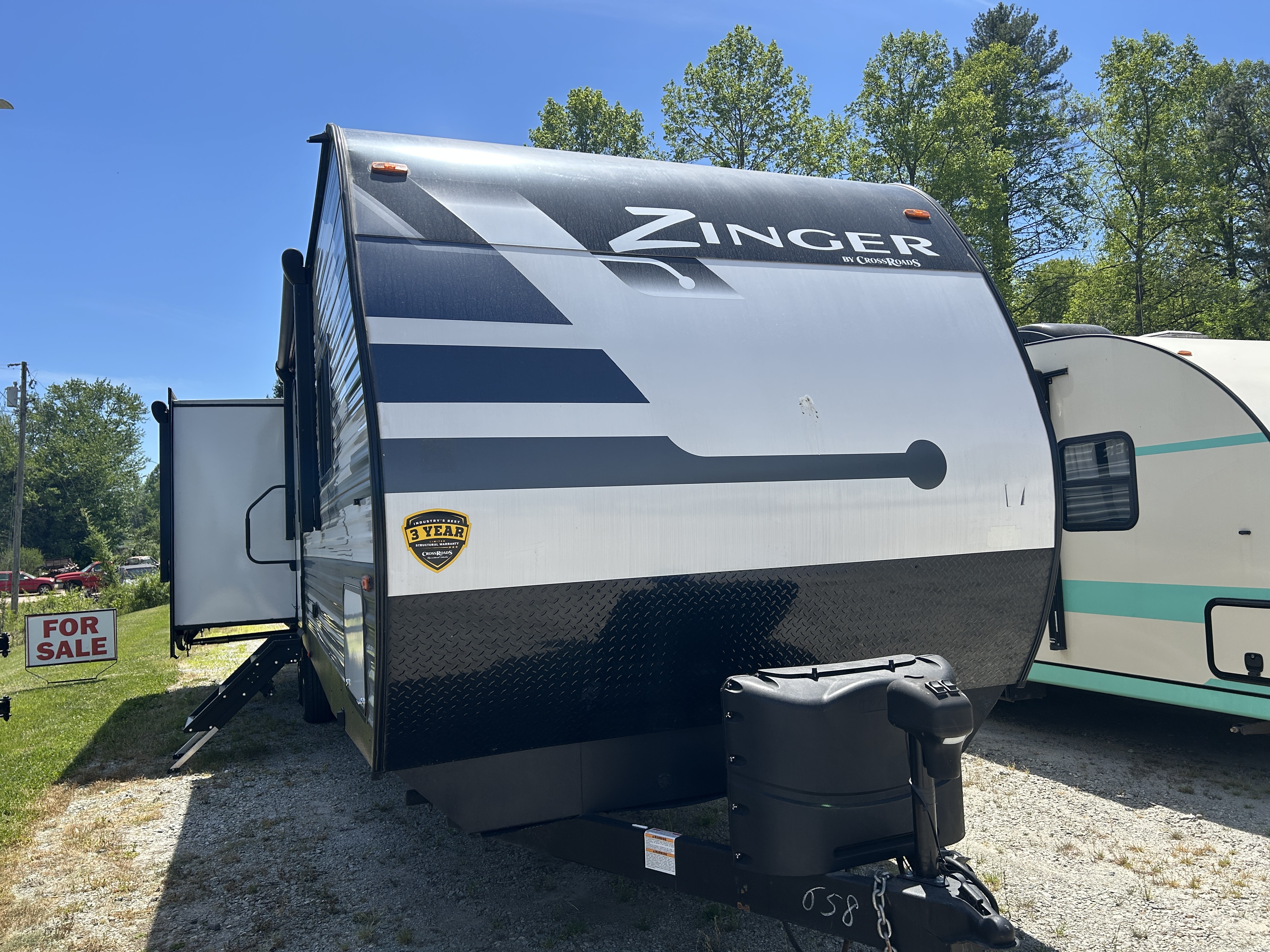 2022 Crossroads ZINGER 340BH RV
