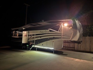 2013 Forest River CEDAR CREEK 33RLTS RV