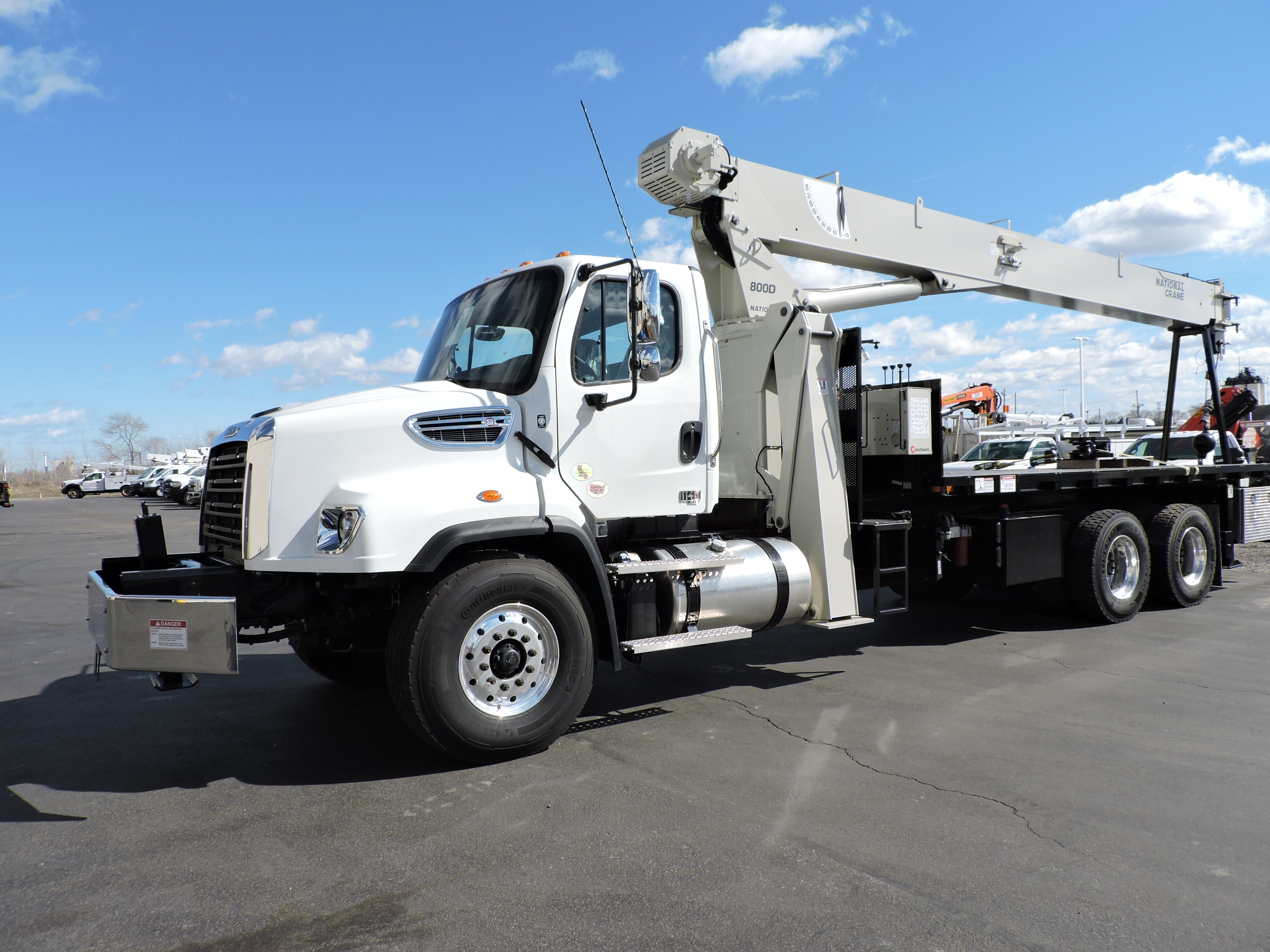 2026 NATIONAL CRANE 8100D in La Grange, IL