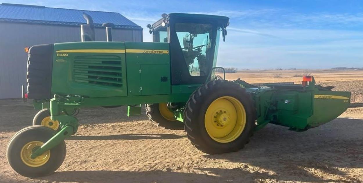 2010 JOHN DEERE R450 in Alcester, SD