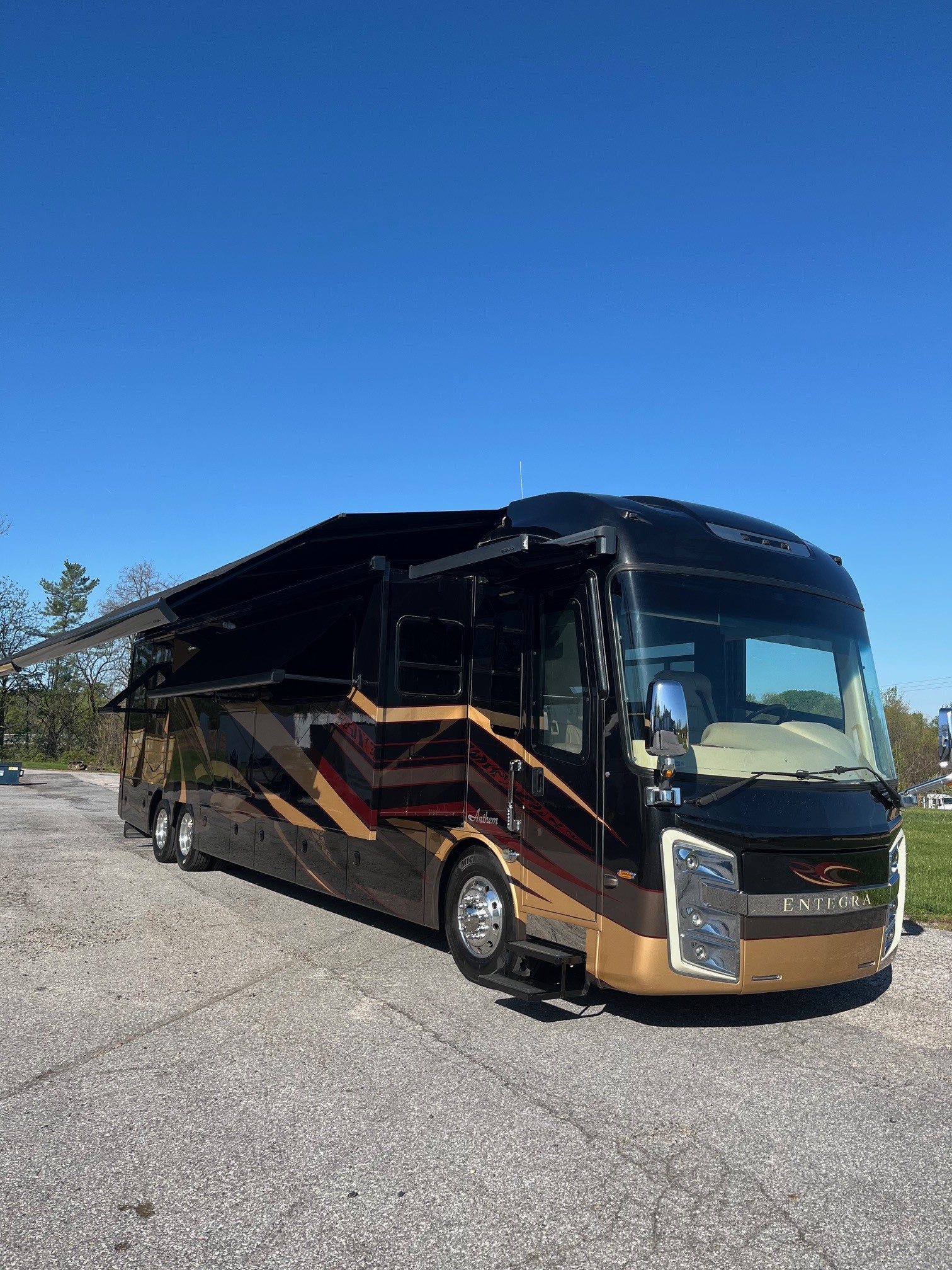 2018 Entegra Coach ANTHEM 44A RV