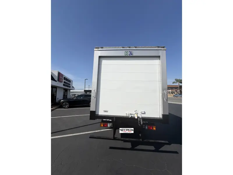 2026 ISUZU NRR GAS
