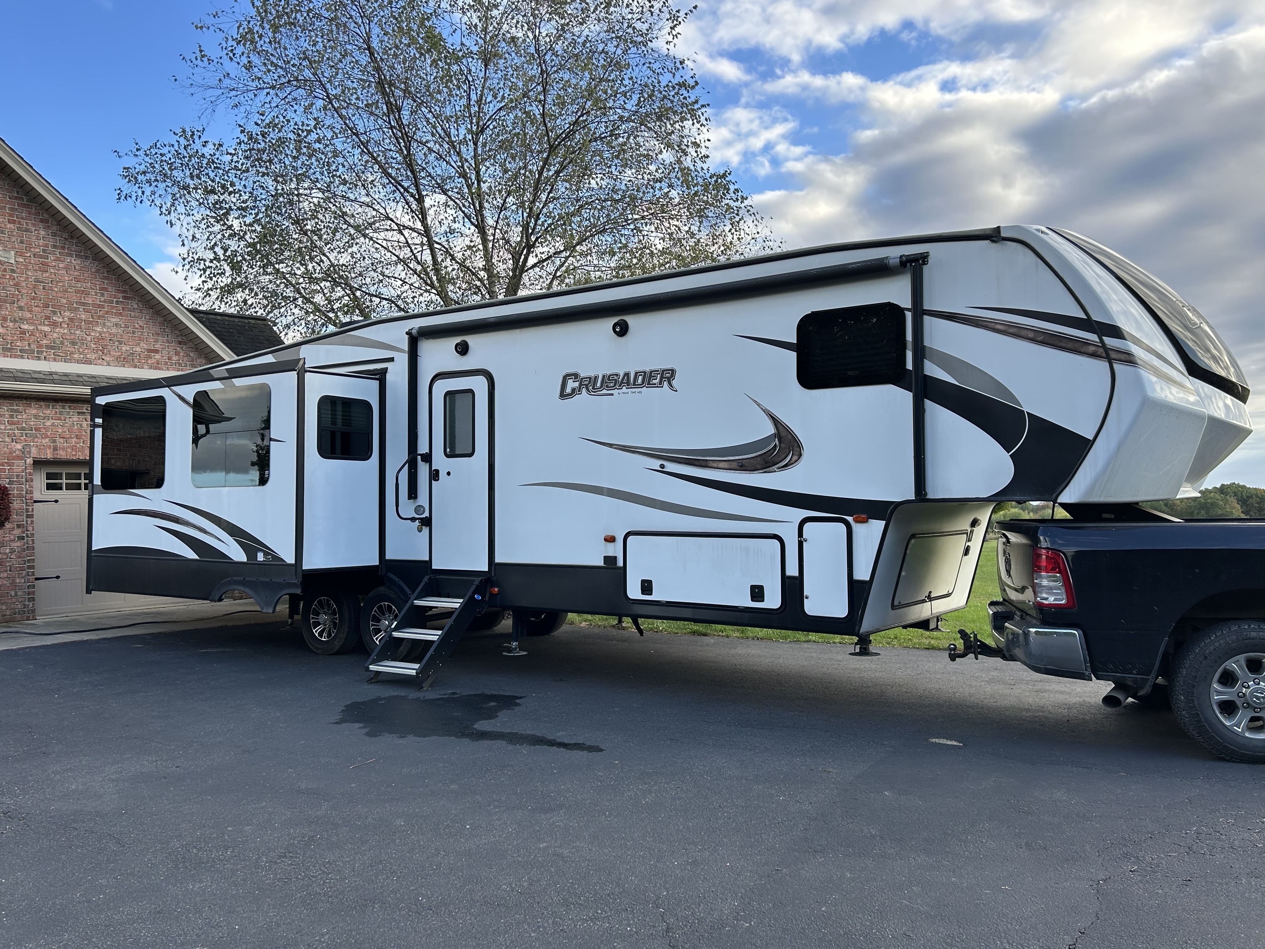 2019 Forest River CRUSADER 382MBH RV