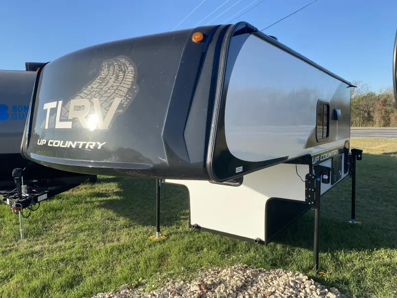 2026 Travel Lite Up Country 775U