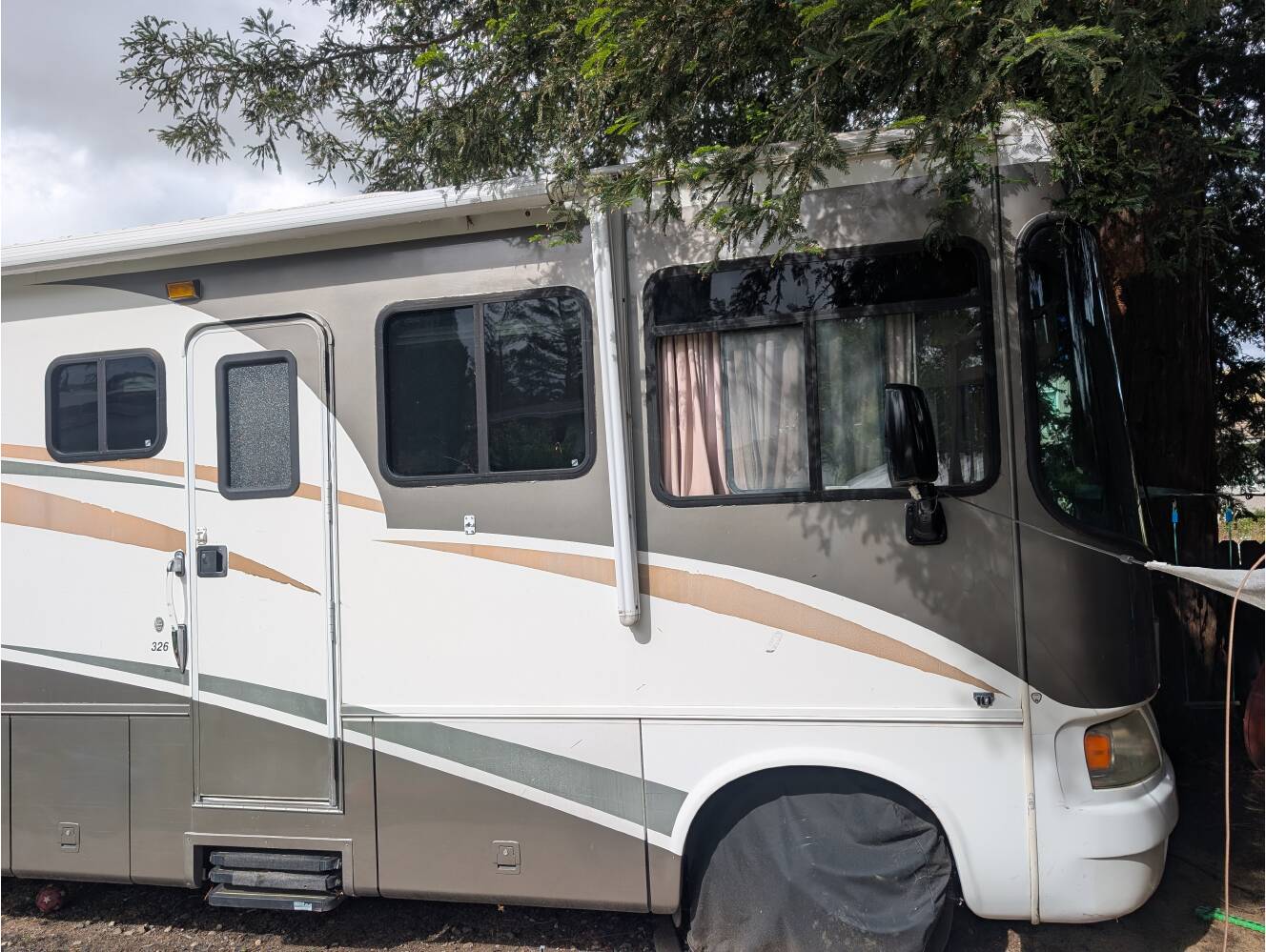 A photo of this 2006 Forest River GEORGETOWN XL 378TS