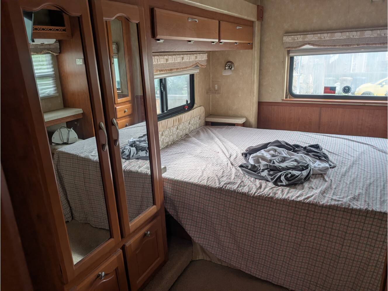 A photo of this 2006 Forest River GEORGETOWN XL 378TS