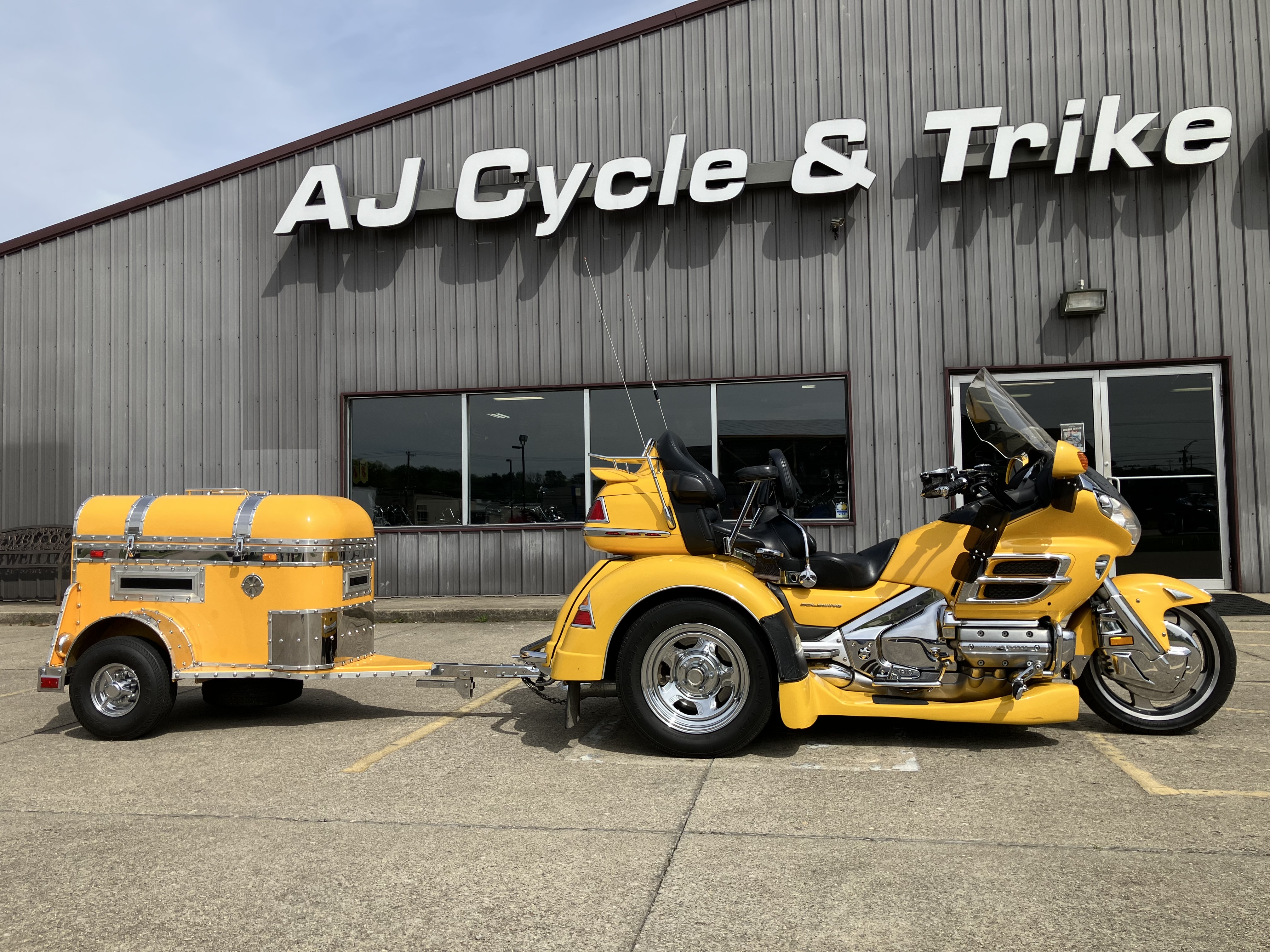 2001 Honda GL1800 Motortrike Adventure 1800 in Jasper, IN