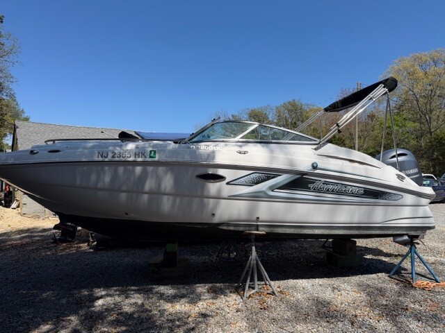 2016 Hurricane 2200 DC OB in brick NJ