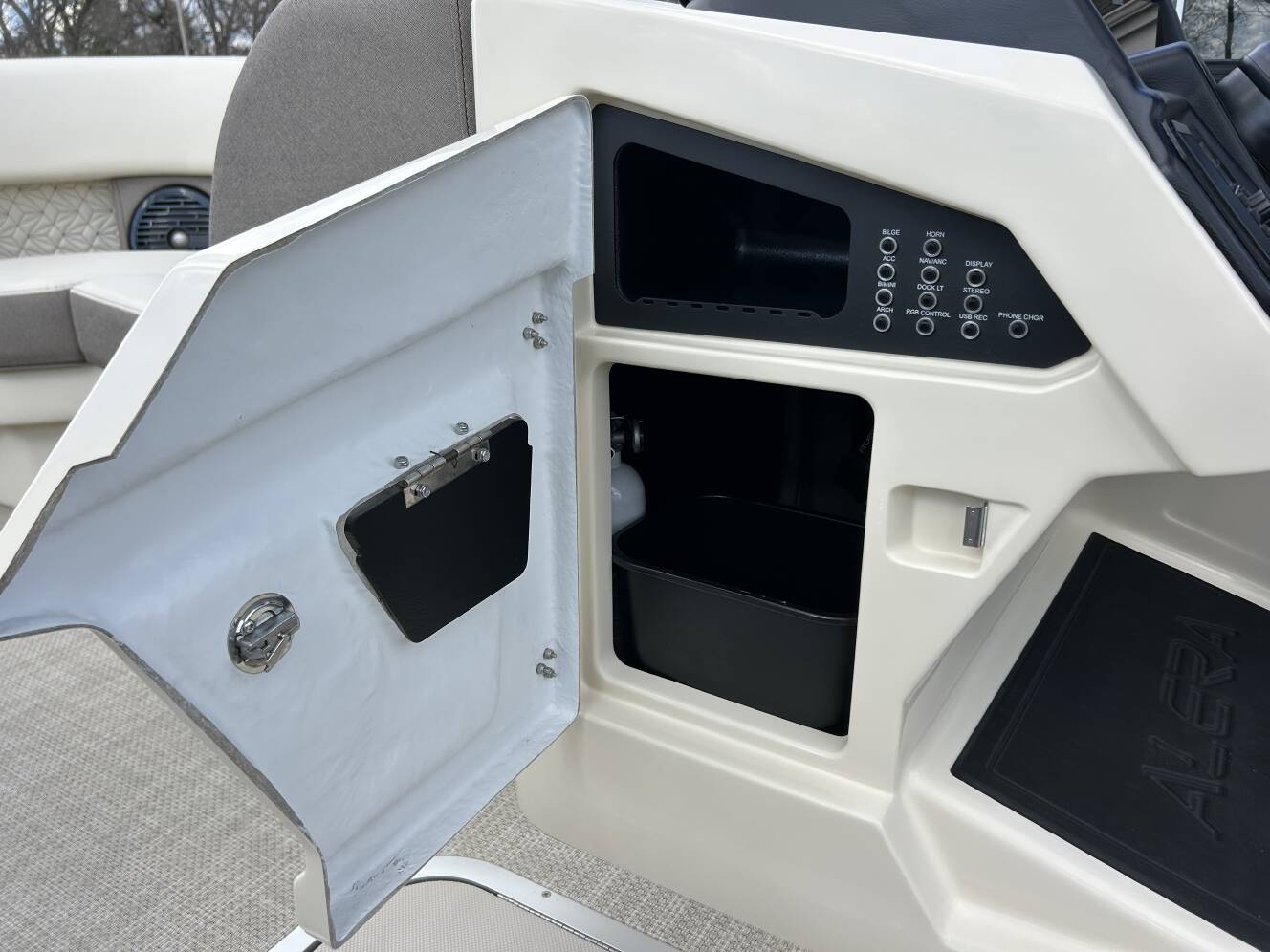 A photo of this 2026 Alera Marine Group Model M 23L