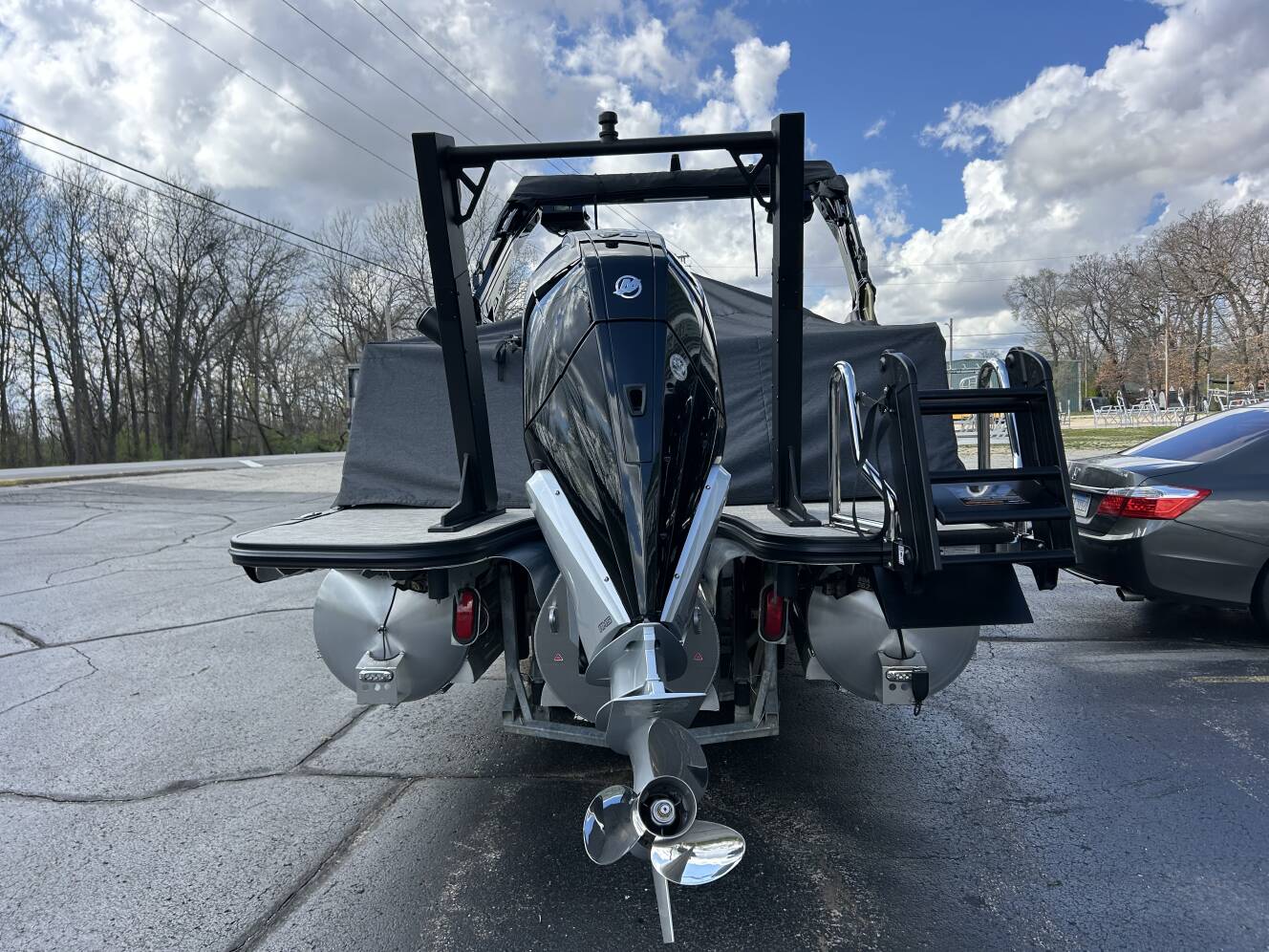 A photo of this 2026 Alera Marine Group Model M 23L