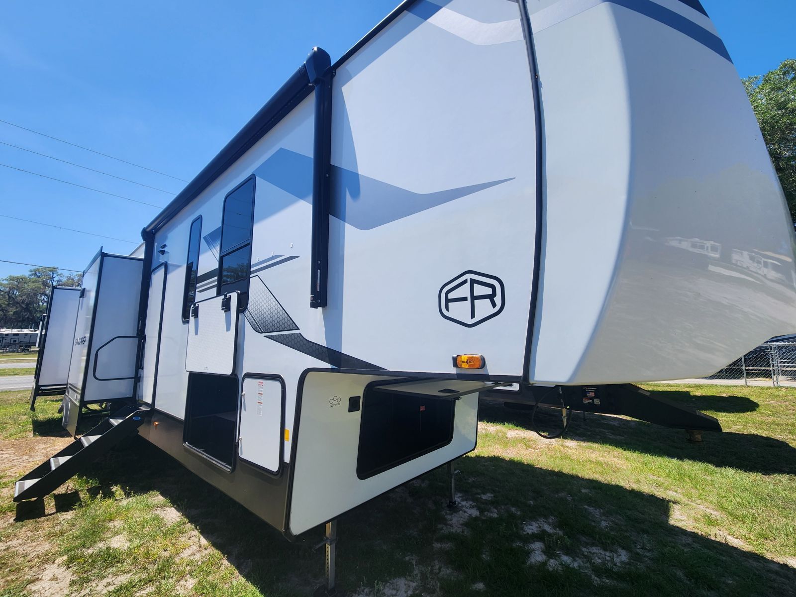 2026 Forest River SANDPIPER SAF3844QUAD in ocala FL