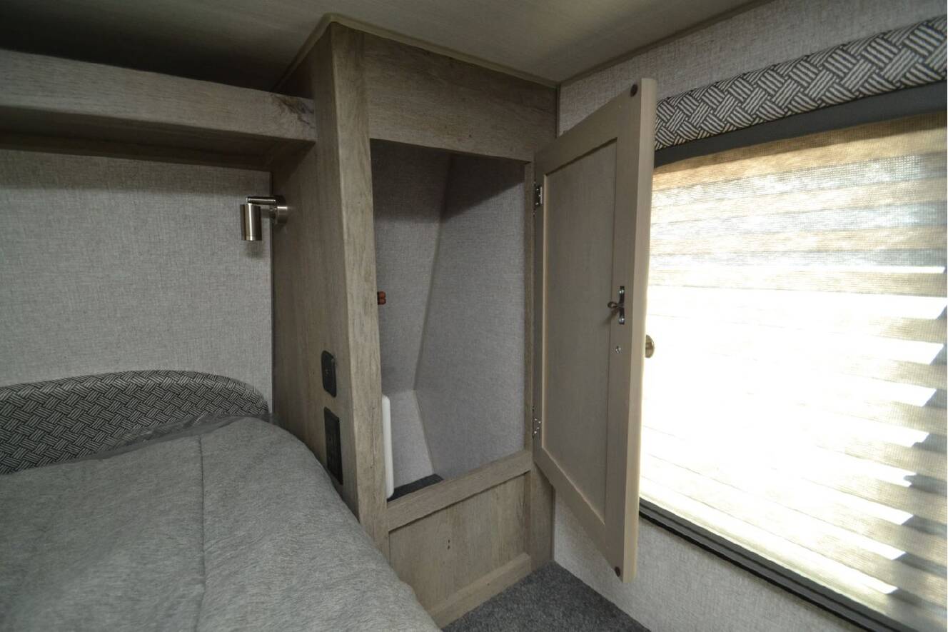 A photo of this 2026 Northwood Wolf Creek 850